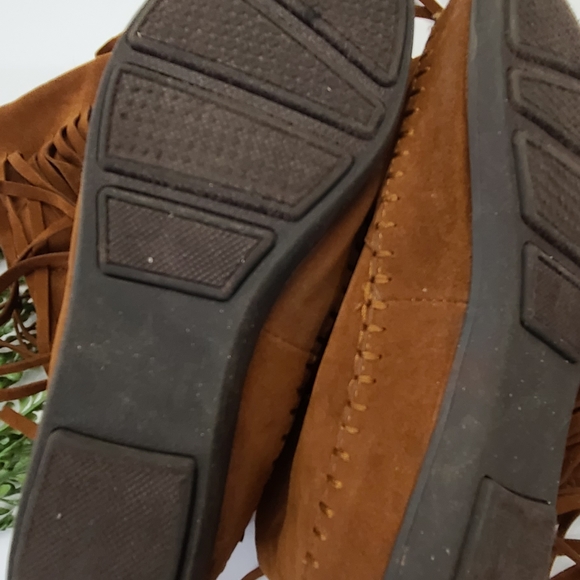 Rampage Moccasin Boots - Picture 5 of 8